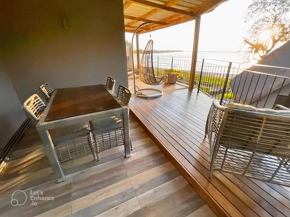 Beachfront Villa By M&H Tamarin Eksteriør bilde