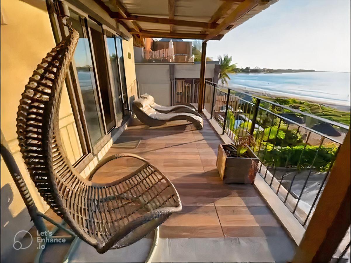 Beachfront Villa By M&H Tamarin Eksteriør bilde