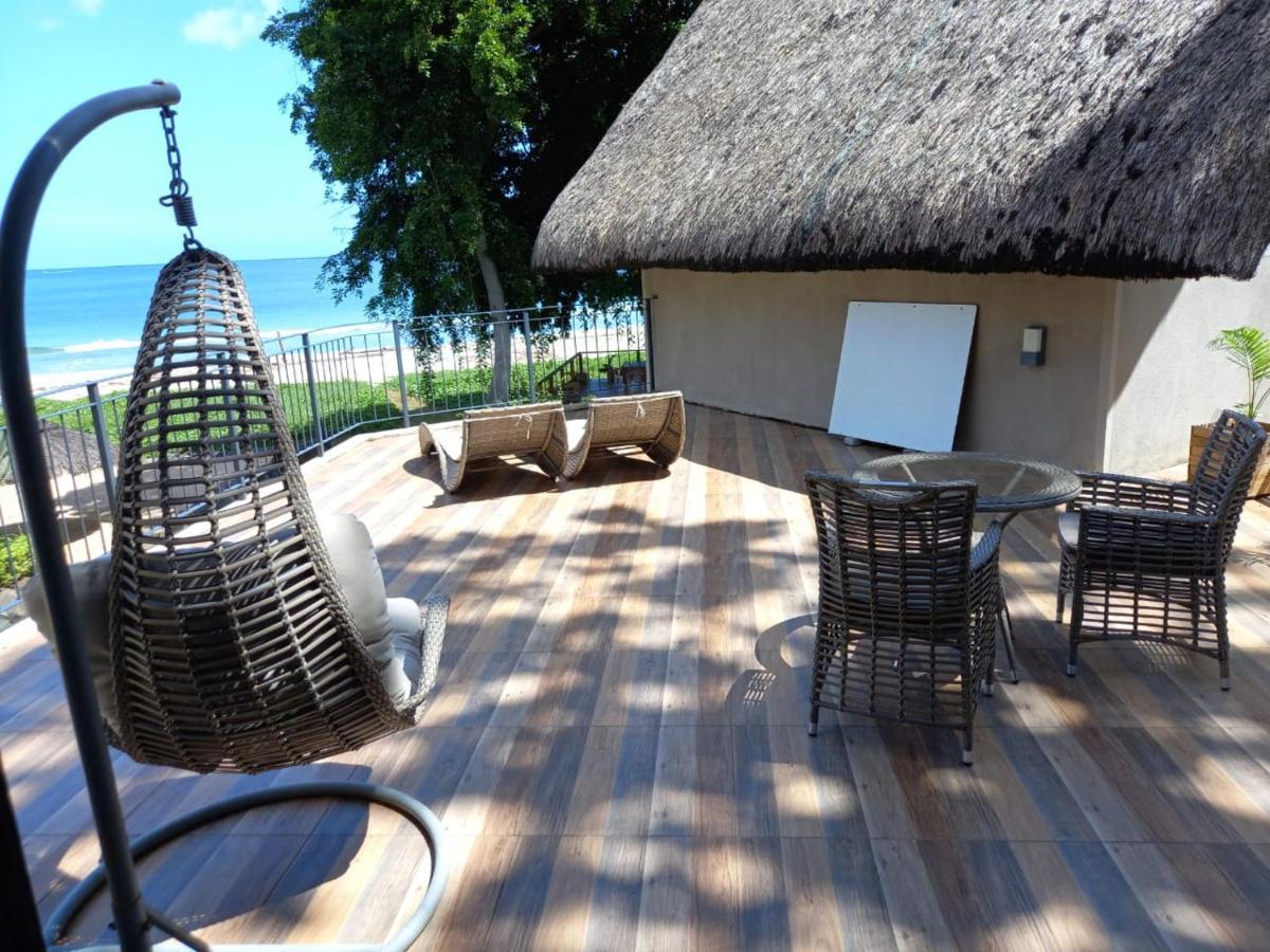 Beachfront Villa By M&H Tamarin Eksteriør bilde